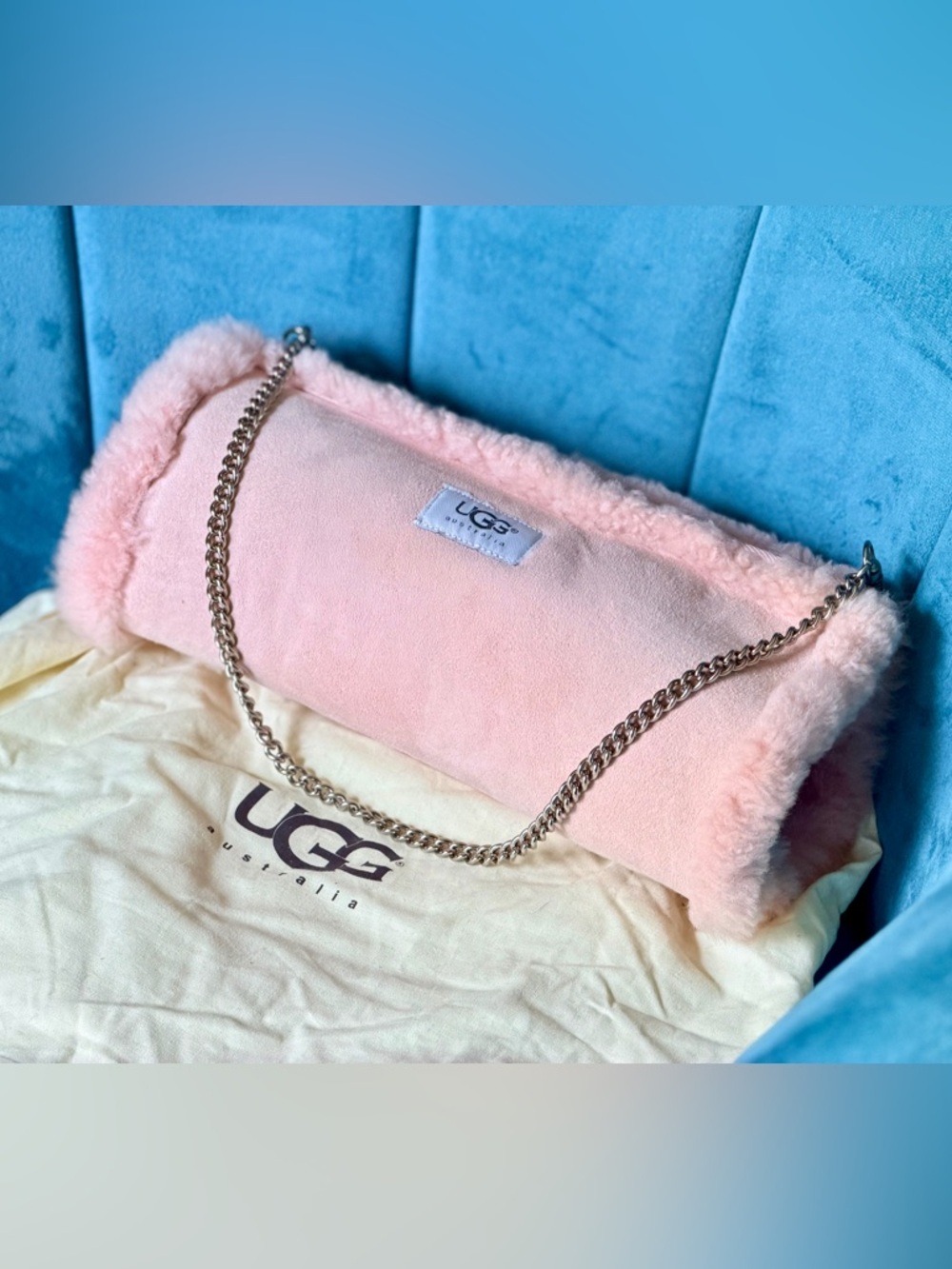 UGG Suede Leather Shearling
Sherpa Sheepskin Hand Muff Crossbody Clutch - Picture 3 of 8